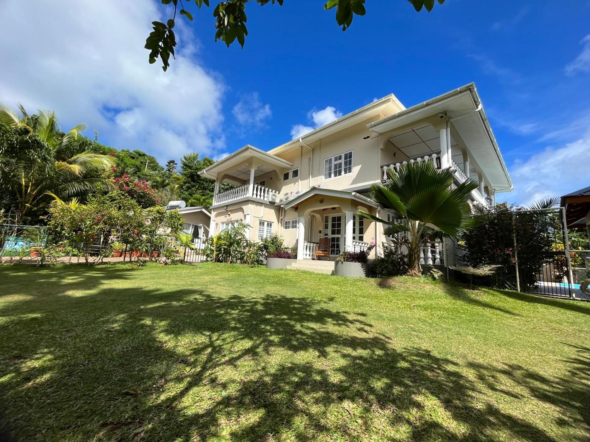 Royal Bay Apartment Anse Royale Ngoại thất bức ảnh